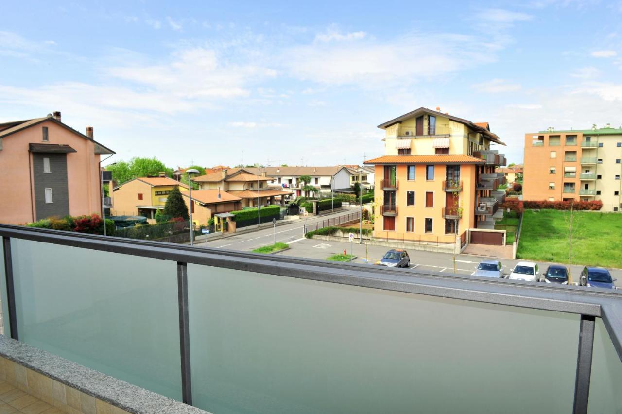 Moderno Trilocale Laura Apartment Dalmine Ngoại thất bức ảnh