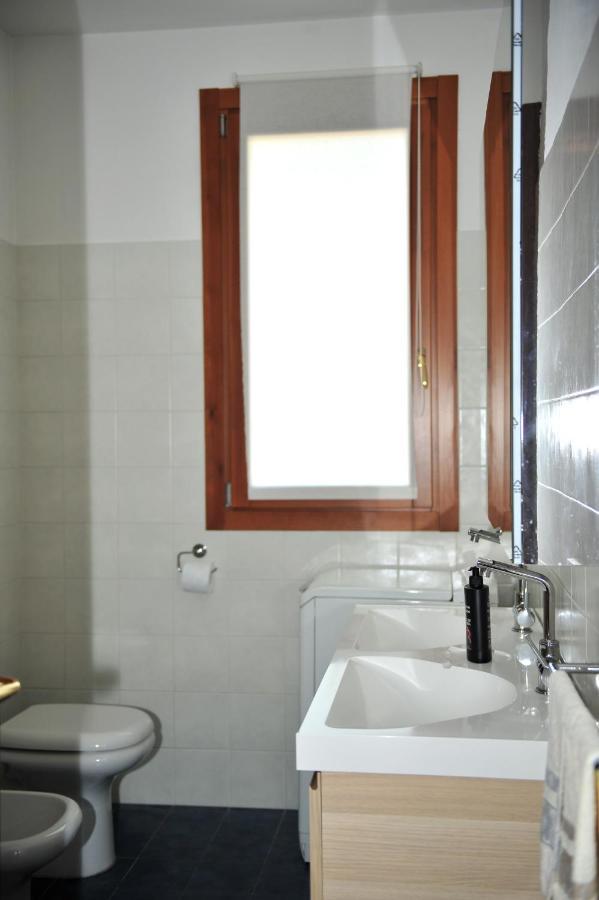 Moderno Trilocale Laura Apartment Dalmine Ngoại thất bức ảnh