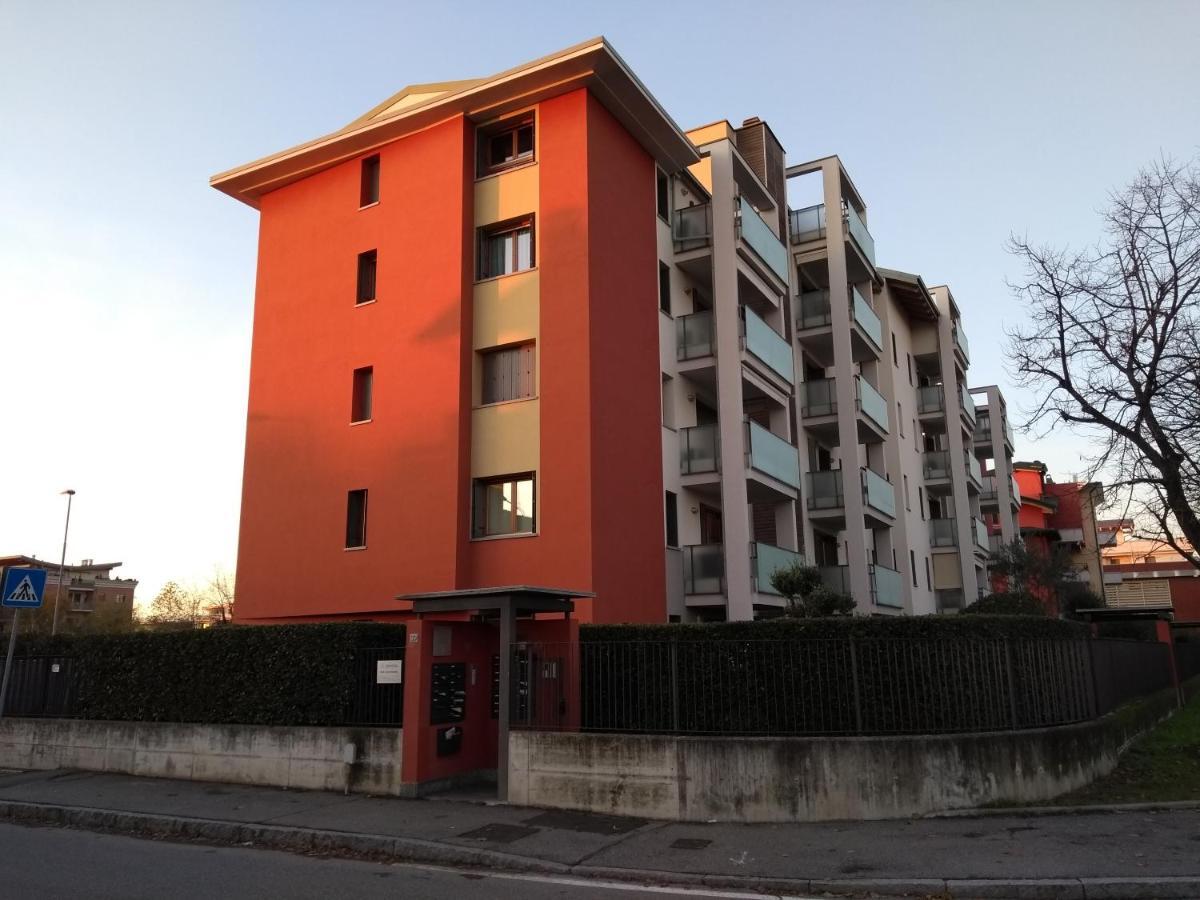 Moderno Trilocale Laura Apartment Dalmine Ngoại thất bức ảnh